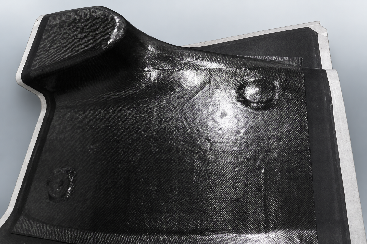 Carbon-fibre composite tooling mould